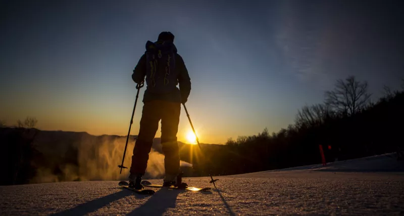 Set your own schedule when you travel alone.