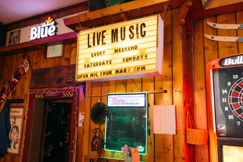 live music sign